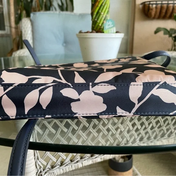 Kate Spade Jae Garden Vine Flat Crossbody Floral Nylon Bag - Picture 9 of 11
